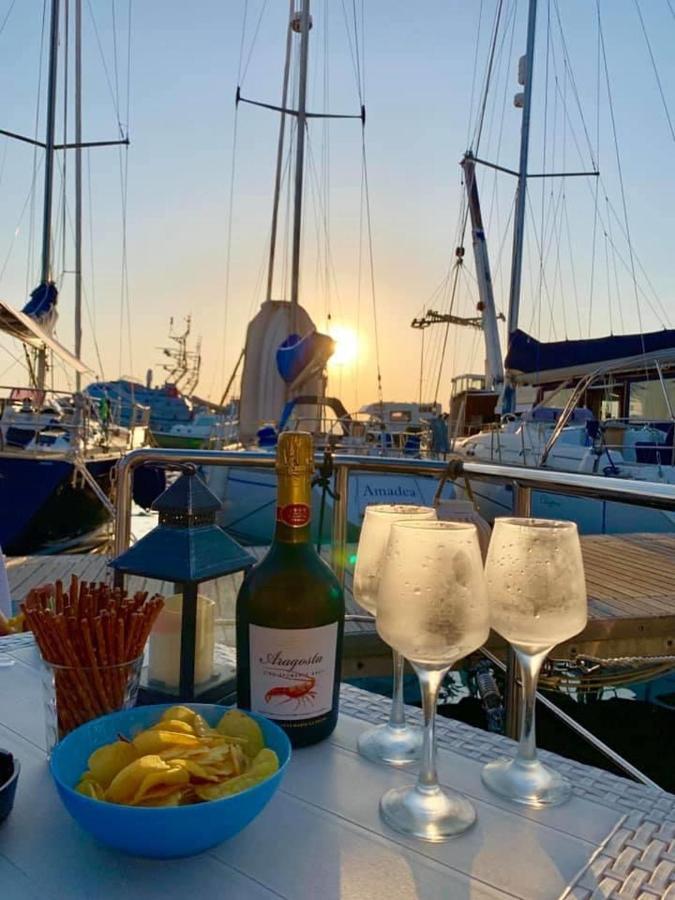 Houseboat Seabreeze Hotel Alghero Exterior foto