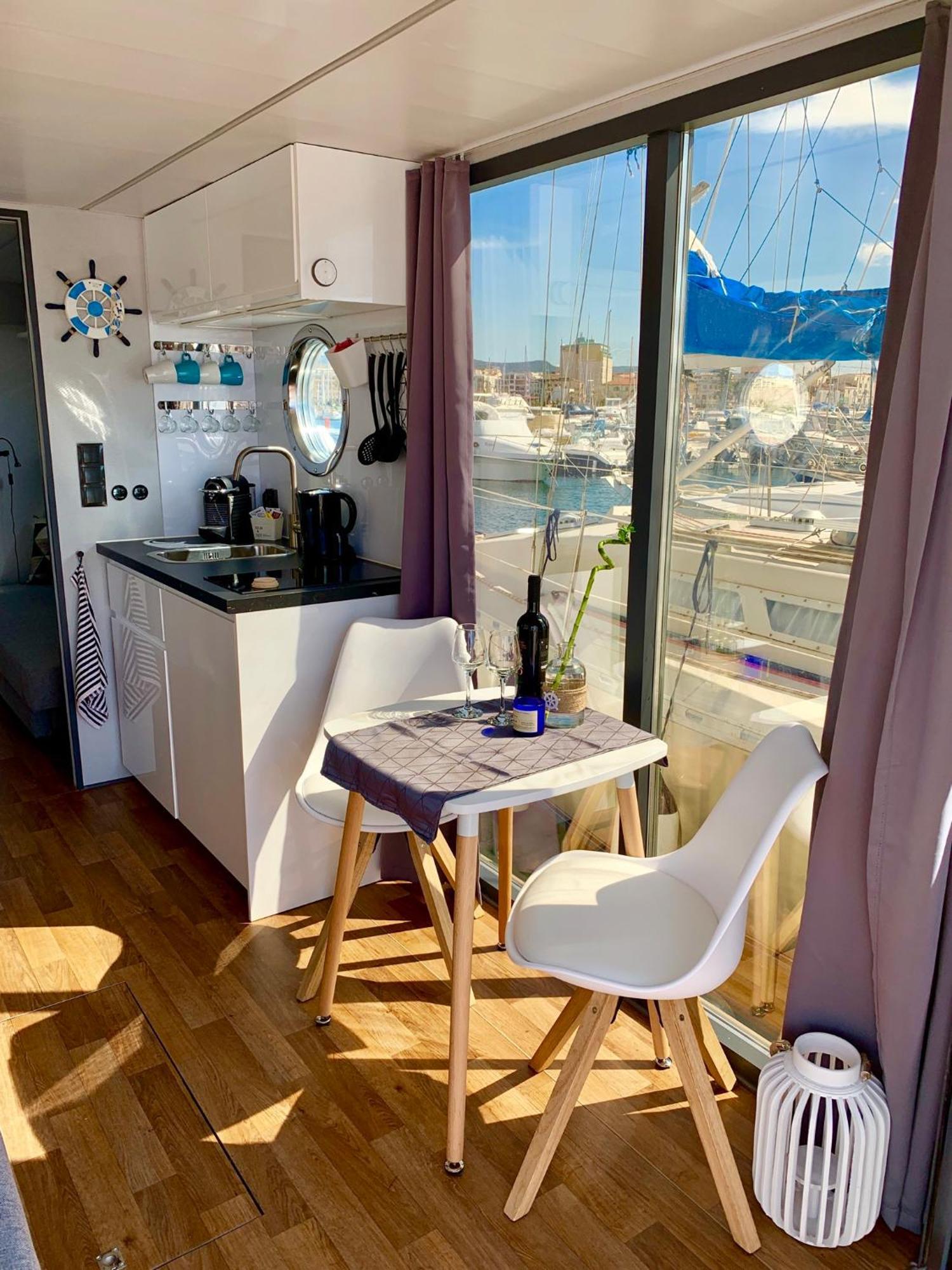 Houseboat Seabreeze Hotel Alghero Exterior foto