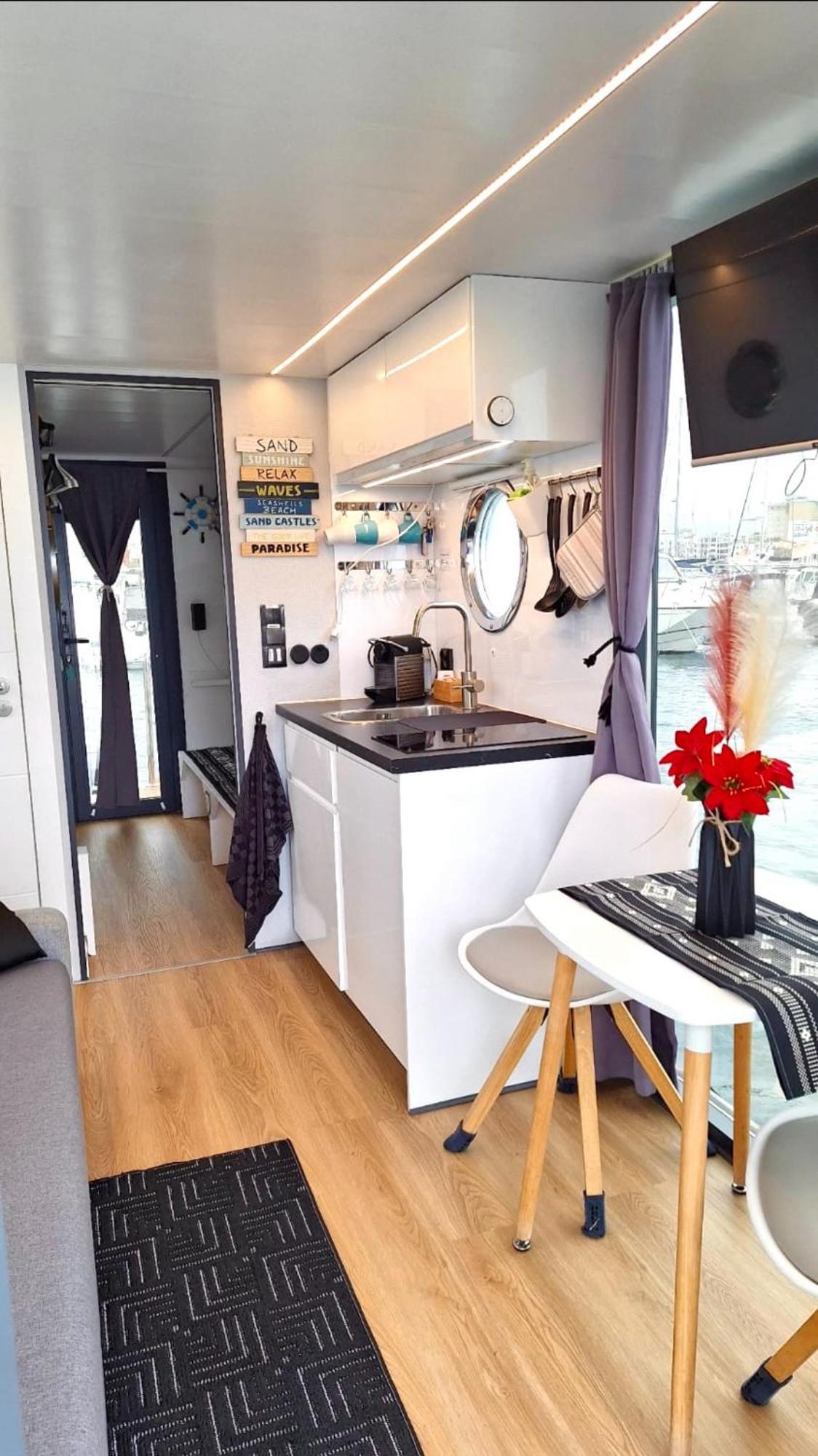 Houseboat Seabreeze Hotel Alghero Exterior foto