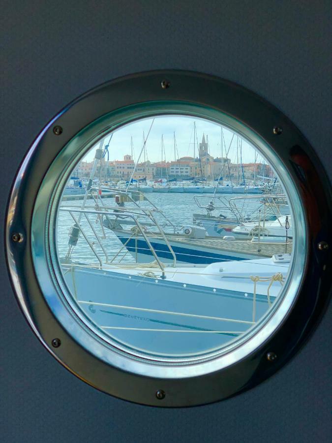 Houseboat Seabreeze Hotel Alghero Exterior foto